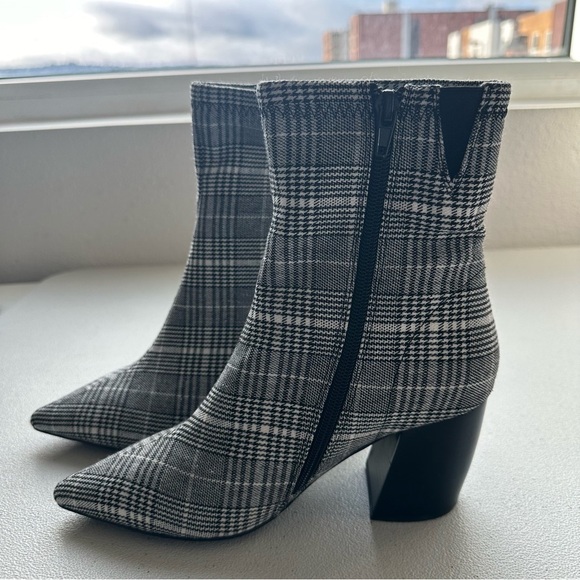 Jeffrey Campbell  ankle plaid boots - Picture 7 of 9